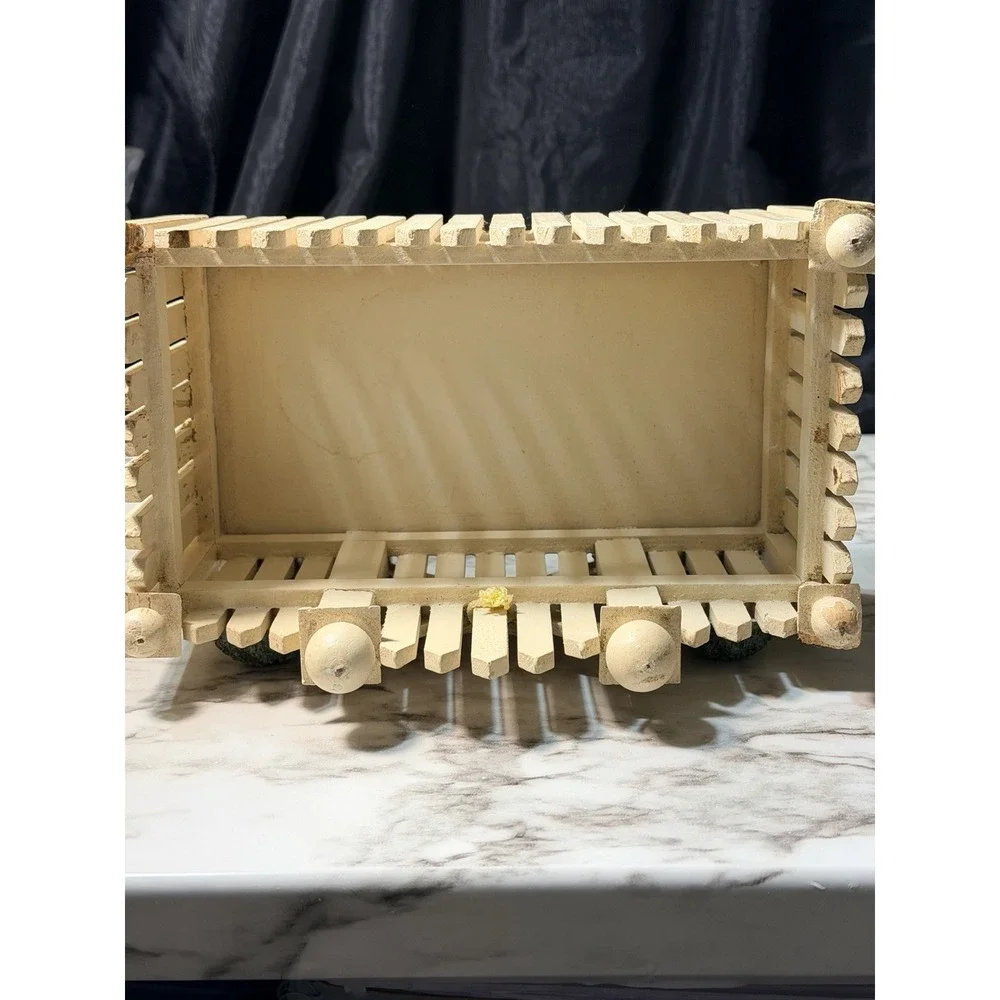WOODEN WELOME BOX FOR PLANTS/PLANTER OR ANYTHING 8